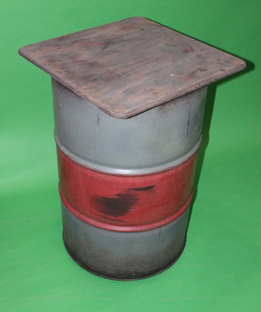 Metal Barrel Stand