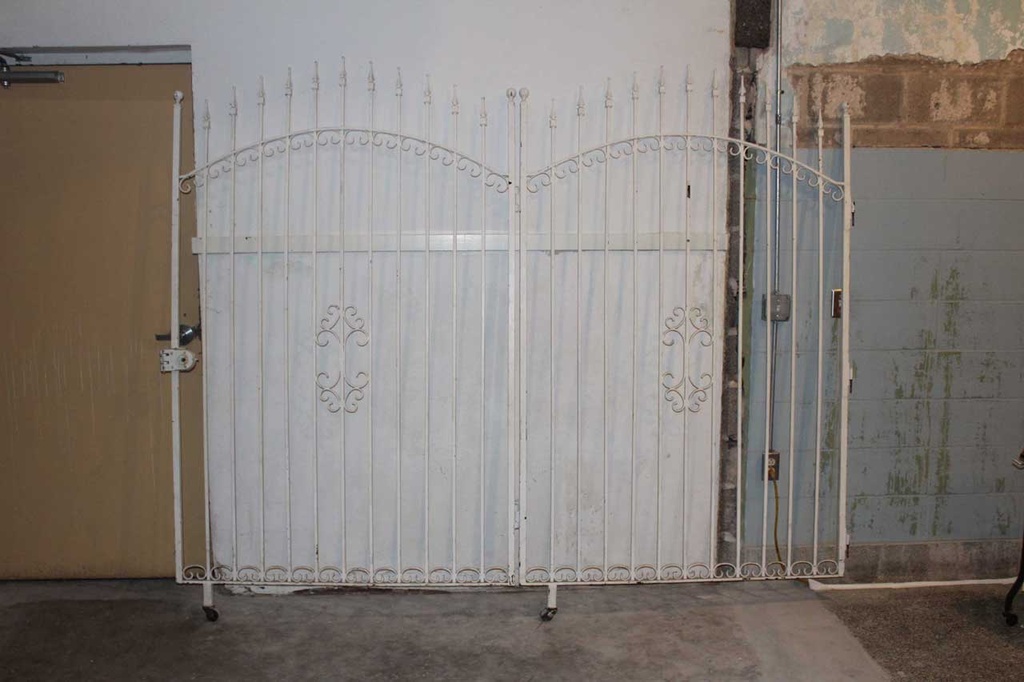 Rolling Bi-fold Gate