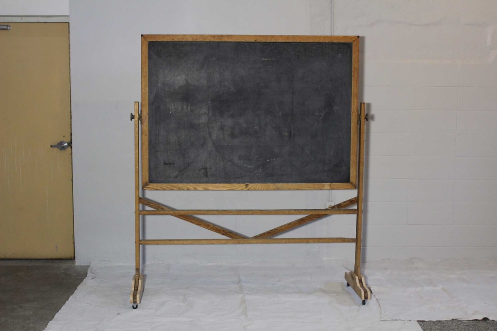 Reversible Chalkboard
