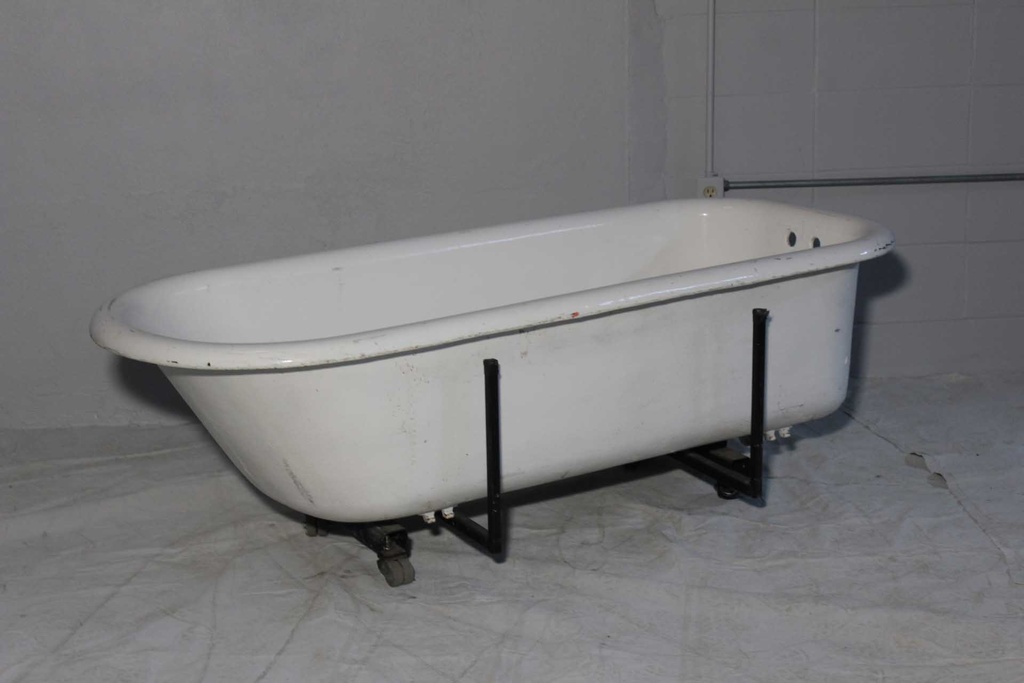 Bathtub