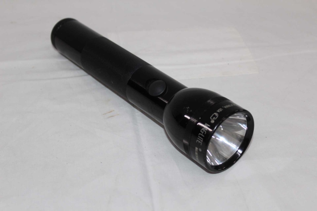 Mag-Lite Flashlight