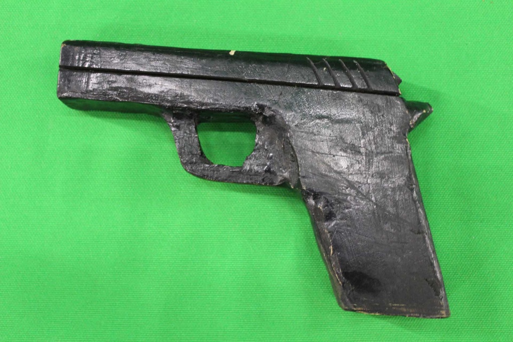 7' Wood Pistol