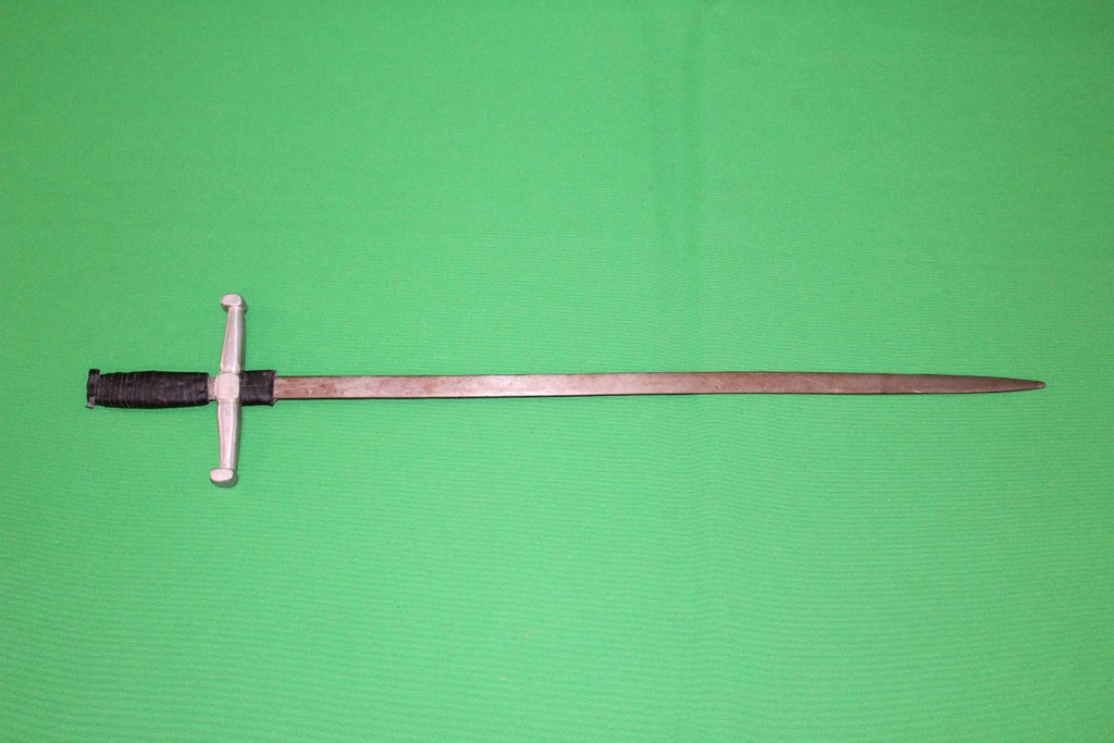 Longsword