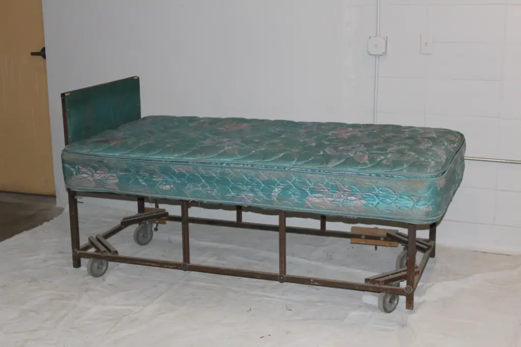 Twin Bed Rolling Frame & Mattress