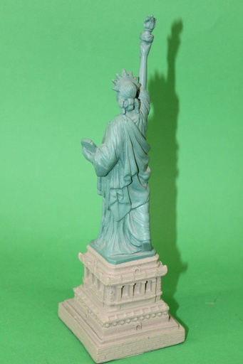 [PDK-045] Lady Liberty Figurine