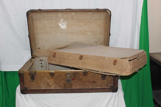 [PDO-012] Old Steamer Trunk