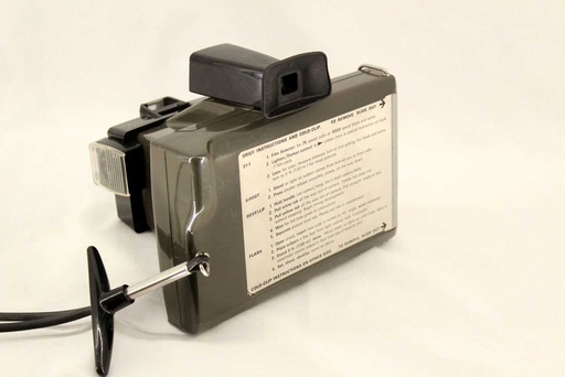 [PEC-025] Polaroid Camera