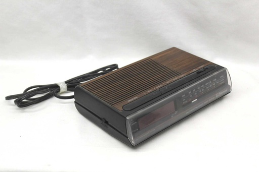 [PER-017] Alarm Clock Radio