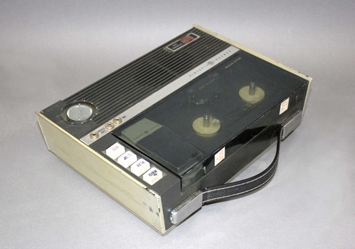 [PER-083] Tape Recorder