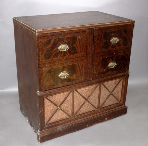 [PER-084] Phonograph Console