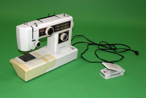 [PES-001] Sewing Machine