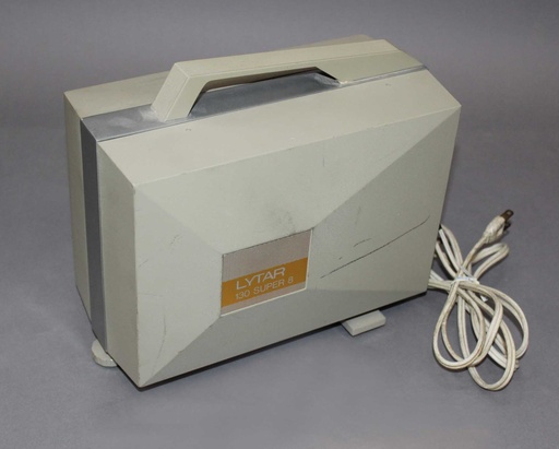 [PET-003] Reel Projector