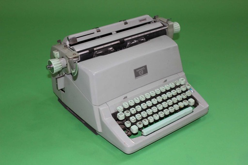 [PEW-003] Typerwriter