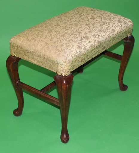 [PFB-025] Gold Brocade Bench