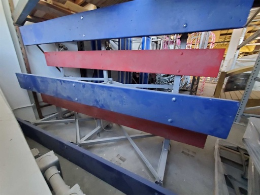 [PFB-040] Blue/Red Pneumatic Bleachers