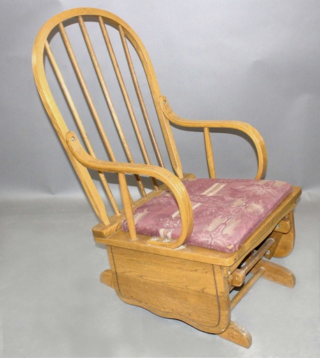 [PFC-024] Glider Armchair