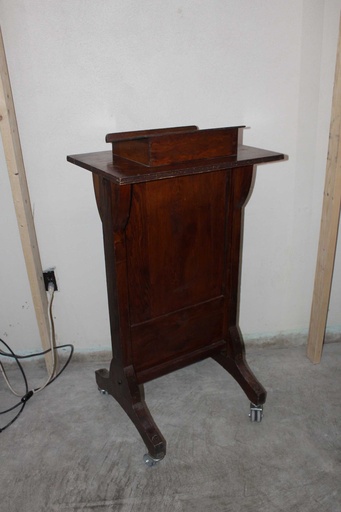 [PFP-004] Rolling Podium