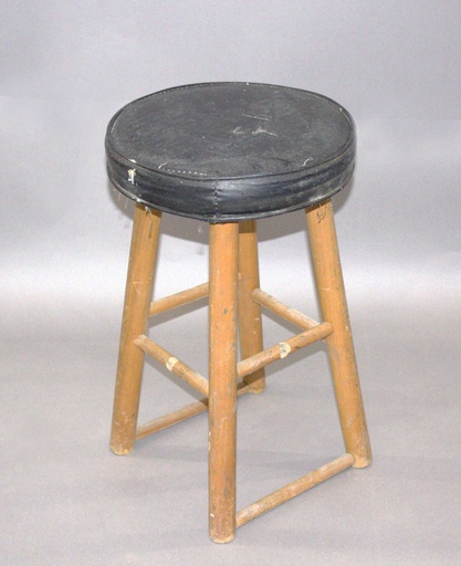 [PFS-006] Stool