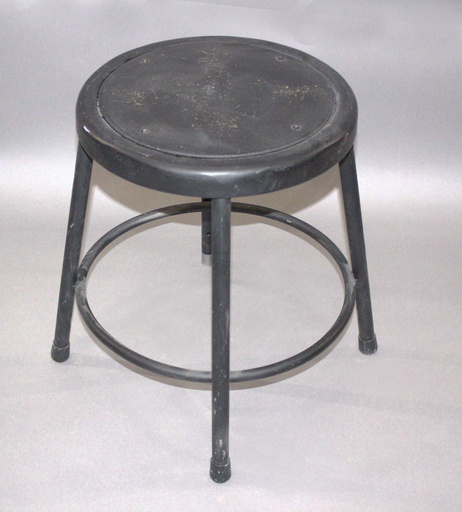 [PFS-009] Stool