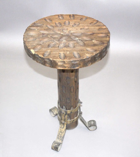 [PFT-003] Pedestal Table