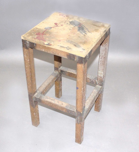 [PFT-017] End Table